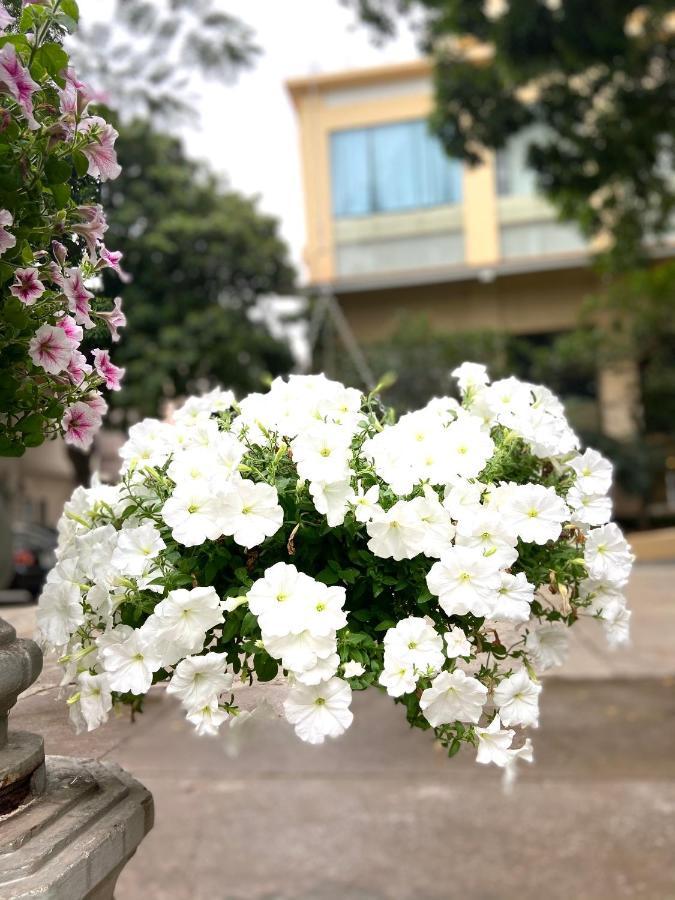 Hotel Công đoàn Quảng Bá Hanoï